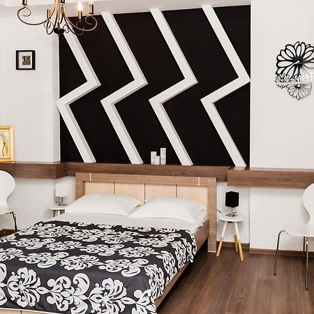 Apartments Zefir Lviv Ngoại thất bức ảnh