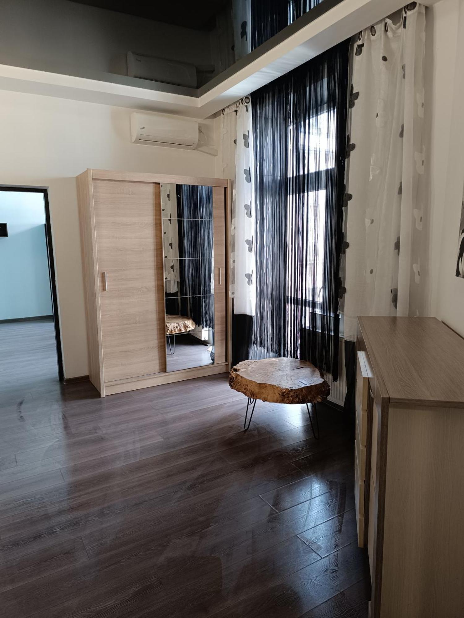 Apartments Zefir Lviv Ngoại thất bức ảnh