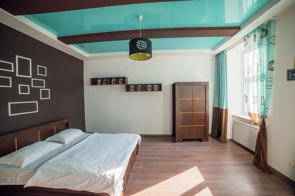 Apartments Zefir Lviv Ngoại thất bức ảnh