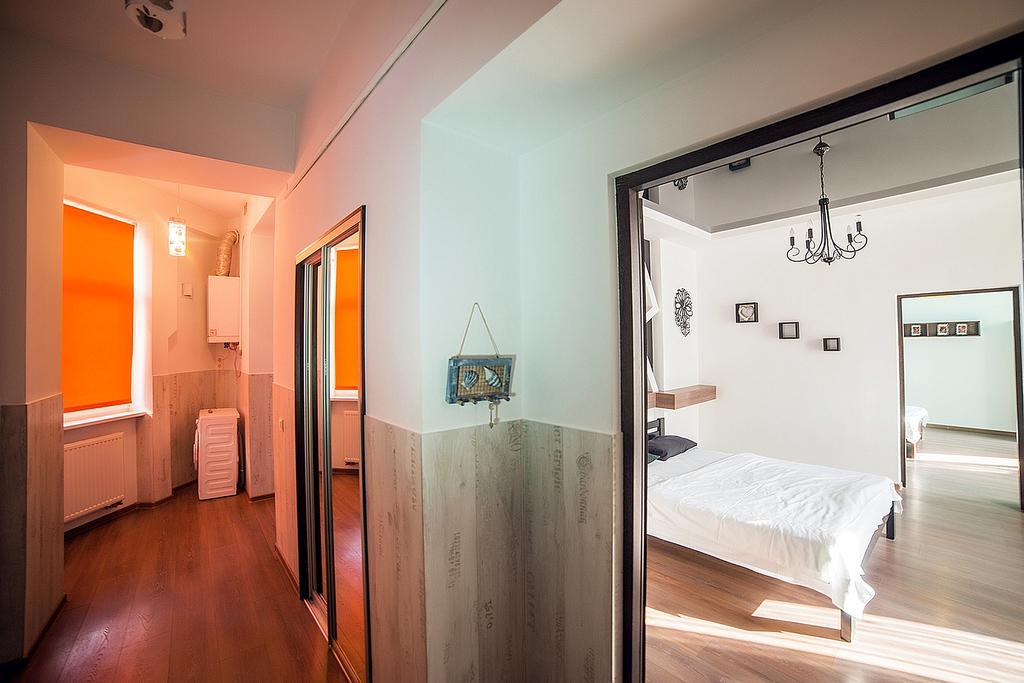 Apartments Zefir Lviv Ngoại thất bức ảnh