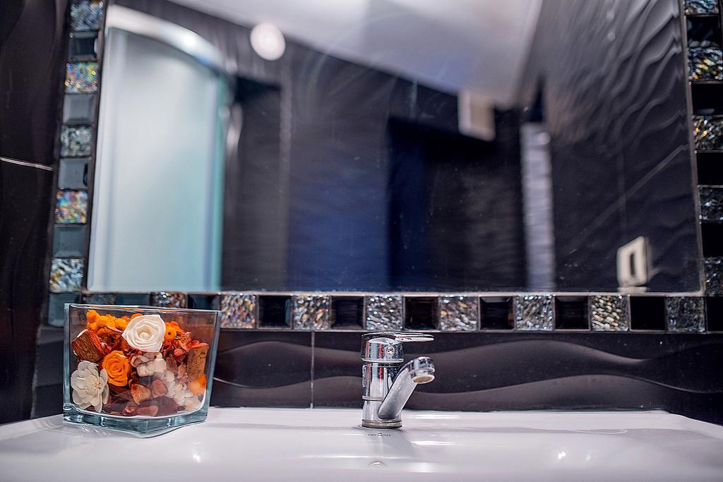 Apartments Zefir Lviv Ngoại thất bức ảnh