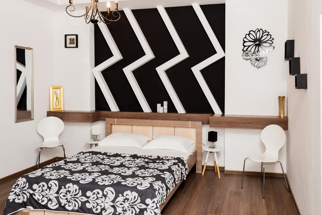 Apartments Zefir Lviv Ngoại thất bức ảnh