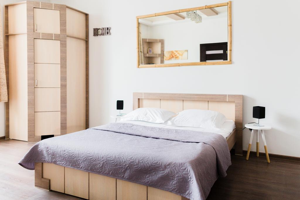 Apartments Zefir Lviv Ngoại thất bức ảnh