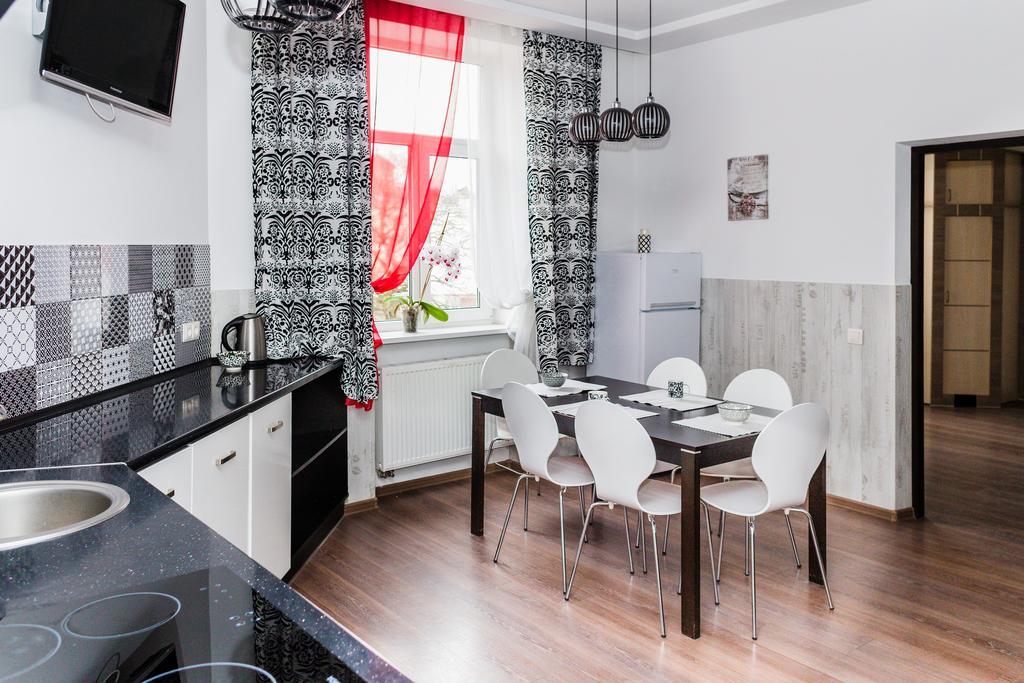 Apartments Zefir Lviv Ngoại thất bức ảnh