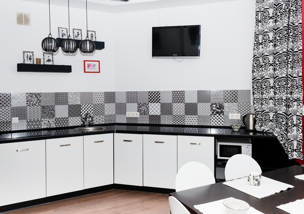 Apartments Zefir Lviv Ngoại thất bức ảnh