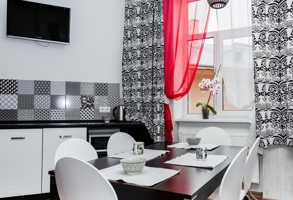 Apartments Zefir Lviv Ngoại thất bức ảnh