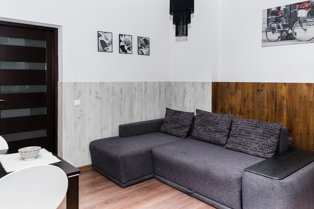 Apartments Zefir Lviv Ngoại thất bức ảnh